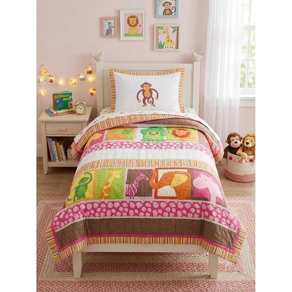 Circo Target Twin Quilt Wild Safari Jungle Animal Patchwork Textured Applique